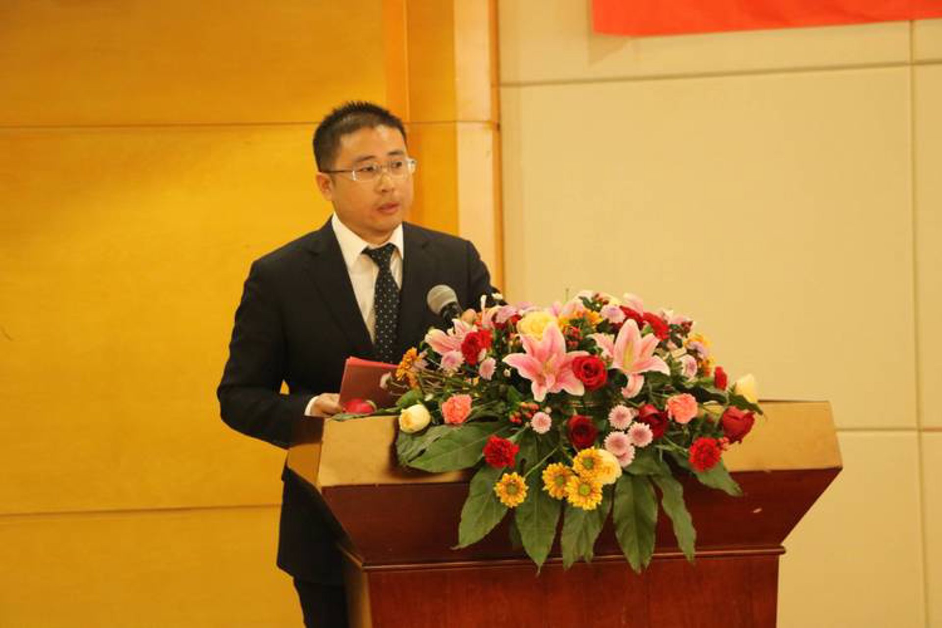 周明华传媒